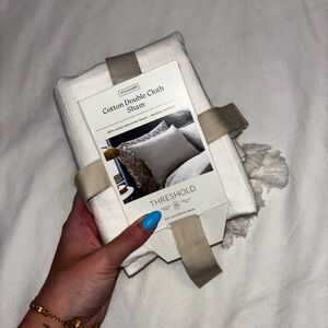 Threshold Cream Pillow Sham x1